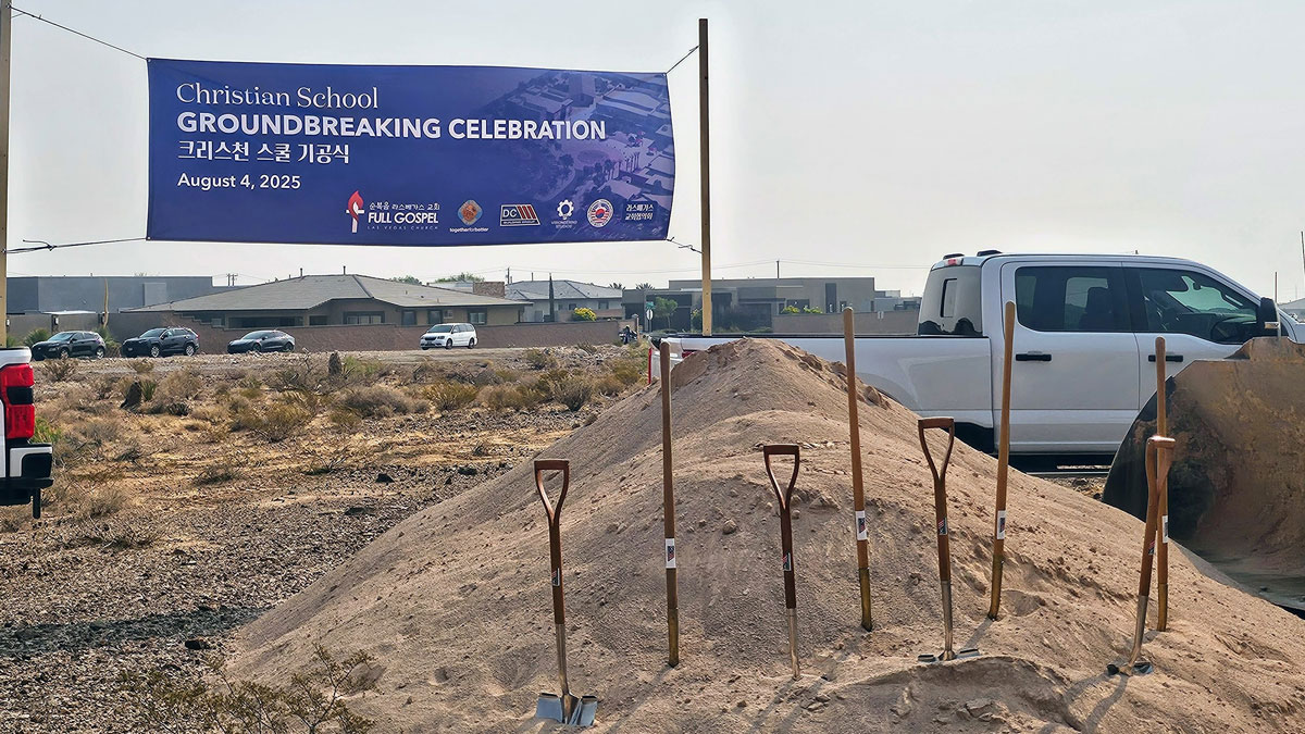 Community meeting for groundbreaking